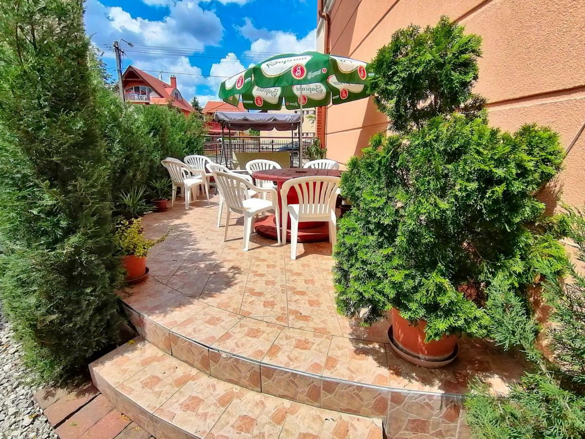 Villa Aida Apartman ไฮจ์ดุสโซบอสโล ภายนอก รูปภาพ